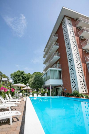  Hotel Ridolfi  Милано Мариттима
